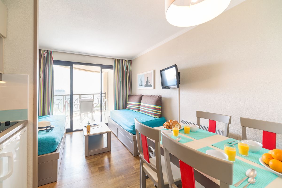 Camera bambini con letti a castello — Appartamento familiare 5 persone Cannes